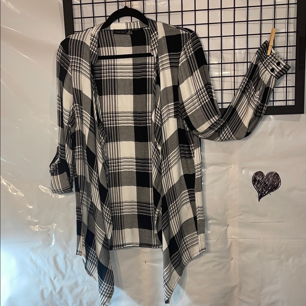 Black Tape_ Open light  Cardigan with adjustable sleeves